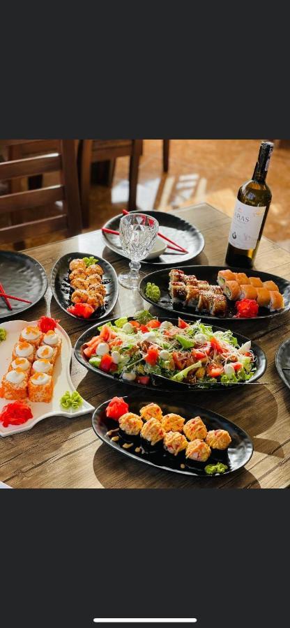 Yolyans Hotel Goris Ngoại thất bức ảnh